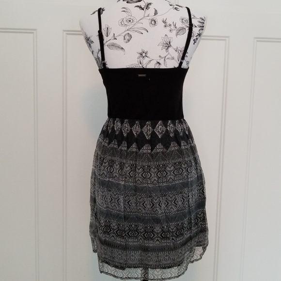 Element Dress - Picture 5 of 6